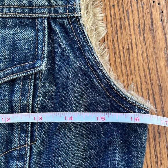 Gap Y2K Vintage Blue Denim Vest Size XS Faux Fur Lined Button Front Collared - Picture 7 of 8